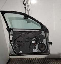 Porte avant gauche AUDI A4 2 Photo n°1