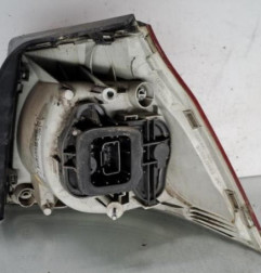 Feu arriere principal gauche (feux) VOLKSWAGEN GOLF 5 Photo n°4