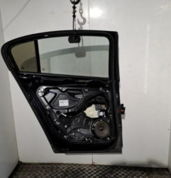 Porte arriere gauche VOLKSWAGEN PASSAT 5 Photo n°1