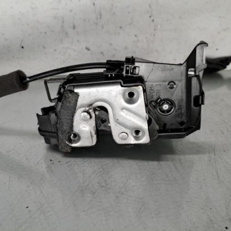 Serrure arriere droit RENAULT CAPTUR 1