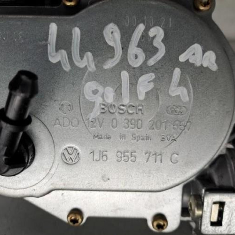 Moteur essuie glace arriere VOLKSWAGEN GOLF 4