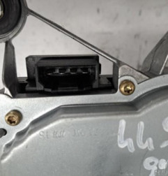 Moteur essuie glace arriere VOLKSWAGEN GOLF 4 Photo n°4