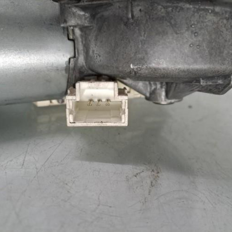Moteur essuie glace arriere RENAULT CLIO 2