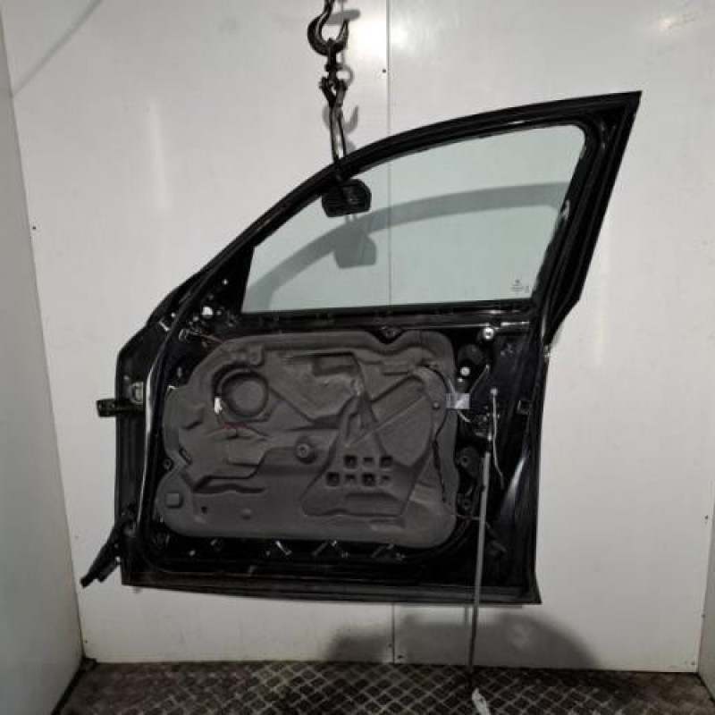 Porte avant droit BMW SERIE 1 E87