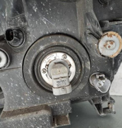 Optique avant principal droit (feux)(phare) TOYOTA COROLLA VERSO 2 Photo n°3