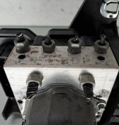 Bloc ABS (freins anti-blocage) OPEL CORSA E Photo n°1