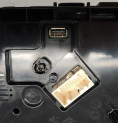 Compteur PEUGEOT 5008 2 Photo n°4