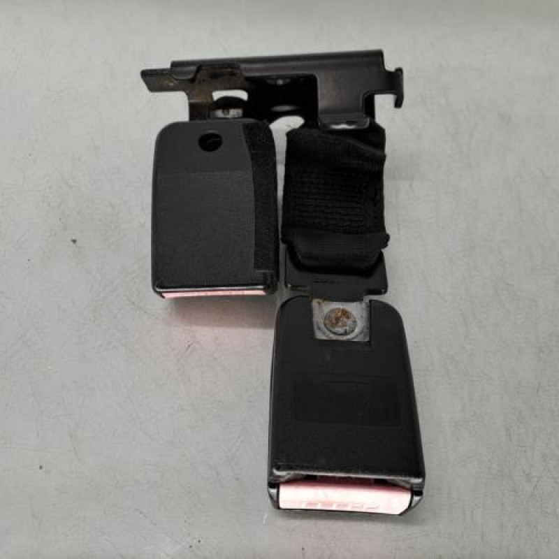 Attache ceinture arriere gauche RENAULT LAGUNA 2