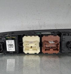 Interrupteur de leve vitre avant gauche RENAULT CLIO 4