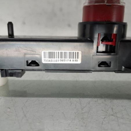 Bouton de warning FIAT 500 2 Photo n°1