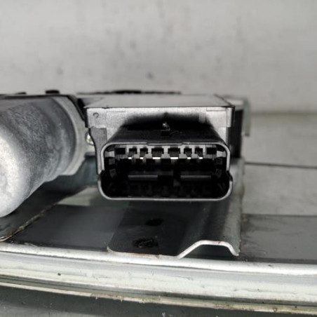 Leve vitre electrique avant gauche NISSAN JUKE 2