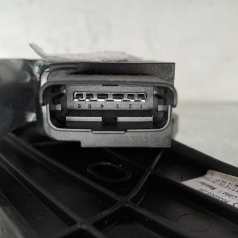 Leve vitre electrique arriere gauche PEUGEOT 5008 2