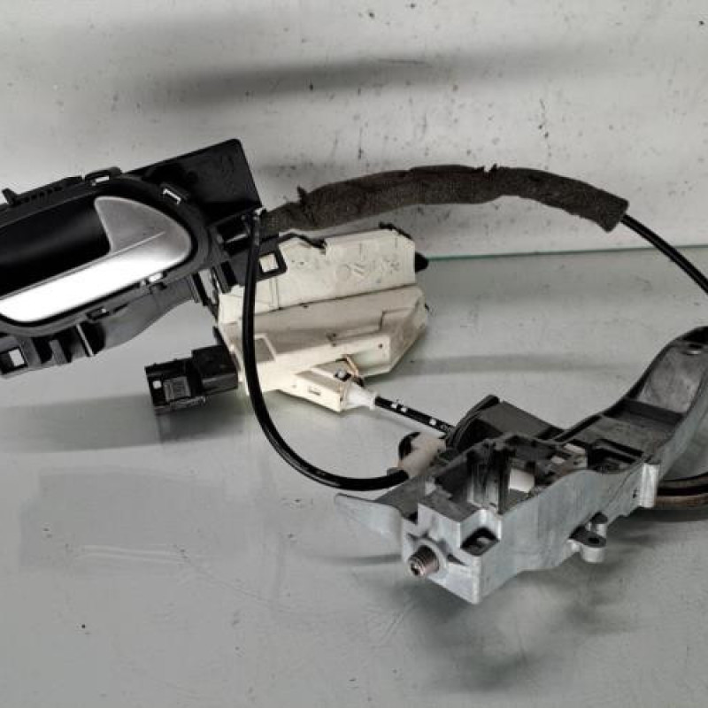 Serrure avant droit PEUGEOT PARTNER 2