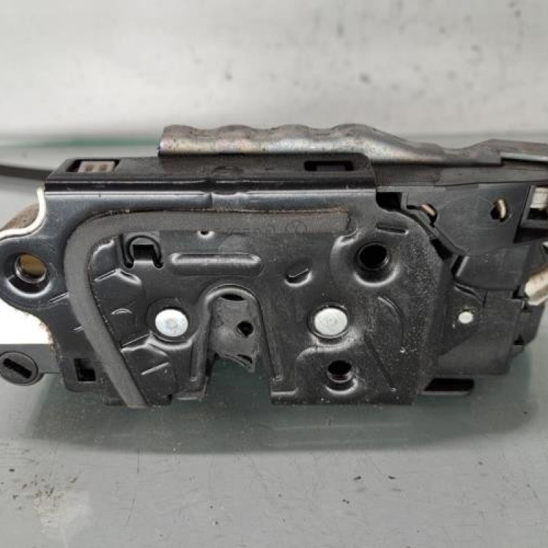 Serrure avant droit VOLKSWAGEN GOLF 6