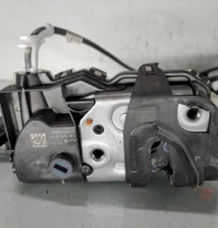 Serrure avant gauche PEUGEOT 3008 2