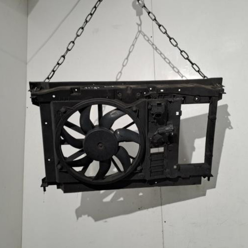 Armature avant, Masque avant PEUGEOT 5008 1