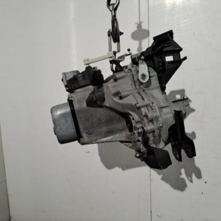 Boite de vitesses PEUGEOT 2008 1 Photo n°1
