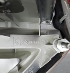 Feu arriere secondaire droit (feux) CITROEN C4 PICASSO 1 Photo n°3