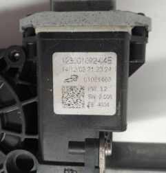 Leve vitre electrique avant gauche RENAULT TRAFIC 3 Photo n°1