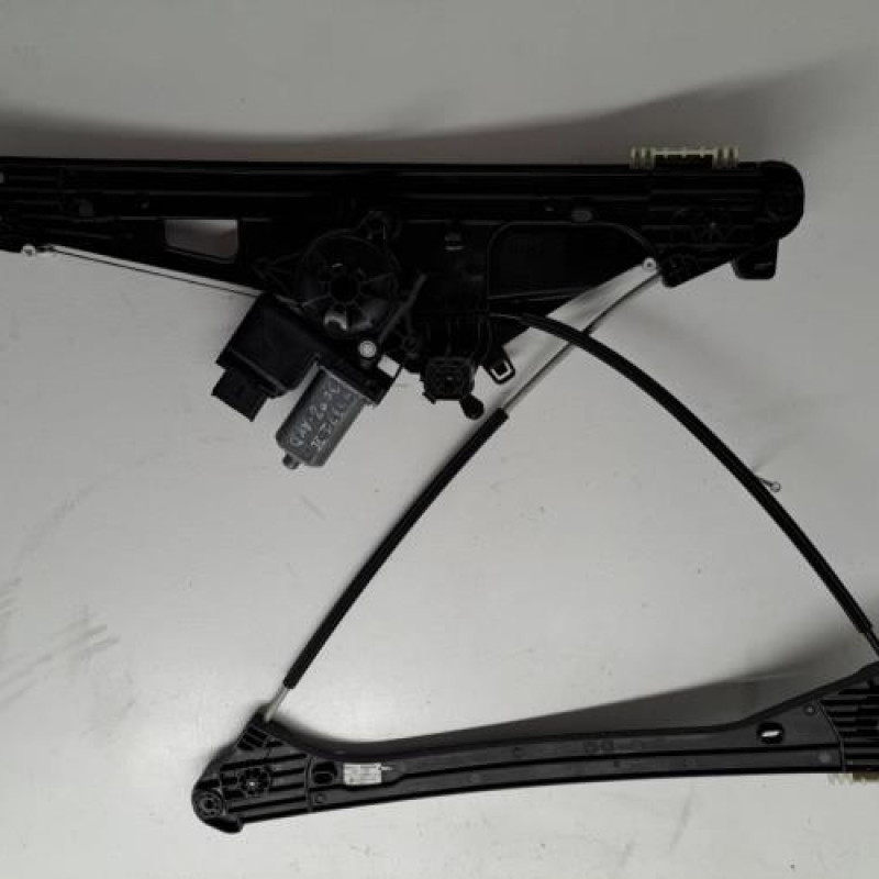 Leve vitre electrique avant droit PEUGEOT 3008 2