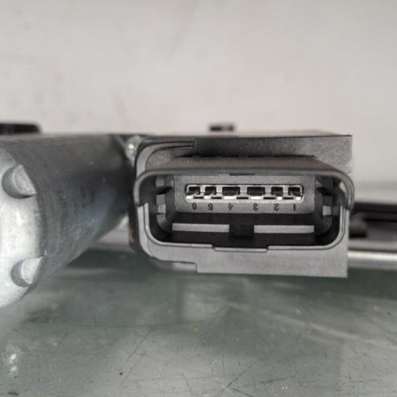 Leve vitre electrique avant gauche PEUGEOT 3008 2