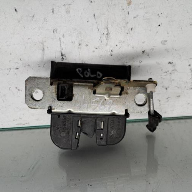 Serrure de hayon VOLKSWAGEN POLO 4