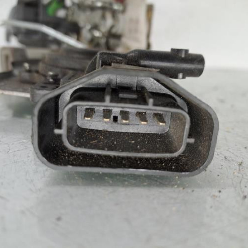 Serrure avant gauche PEUGEOT 107