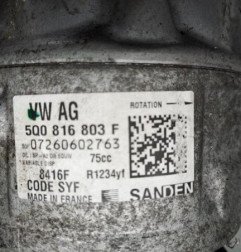 Compresseur clim VOLKSWAGEN POLO 5 Photo n°1