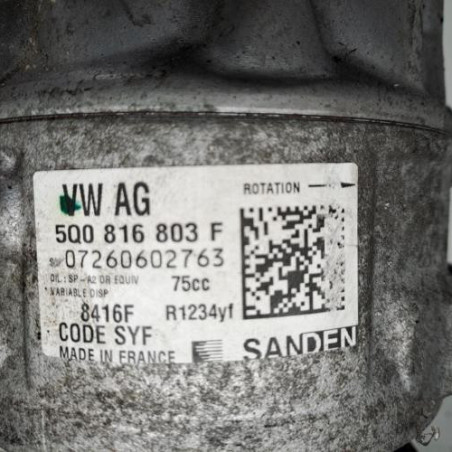 Compresseur clim VOLKSWAGEN POLO 5 Photo n°1