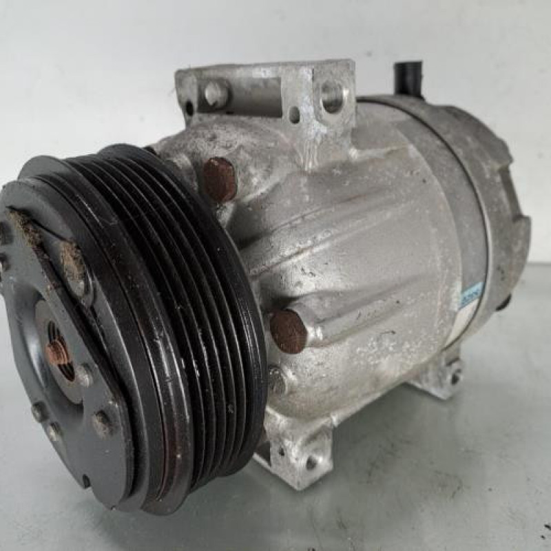 Compresseur clim RENAULT LAGUNA 2
