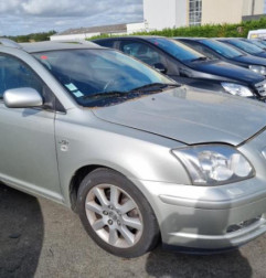 Porte avant droit TOYOTA AVENSIS 2 Photo n°4