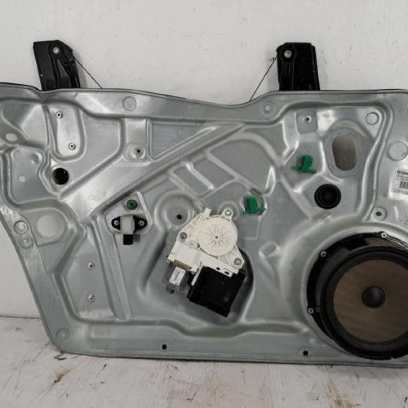 Leve vitre electrique avant gauche VOLKSWAGEN TIGUAN 1