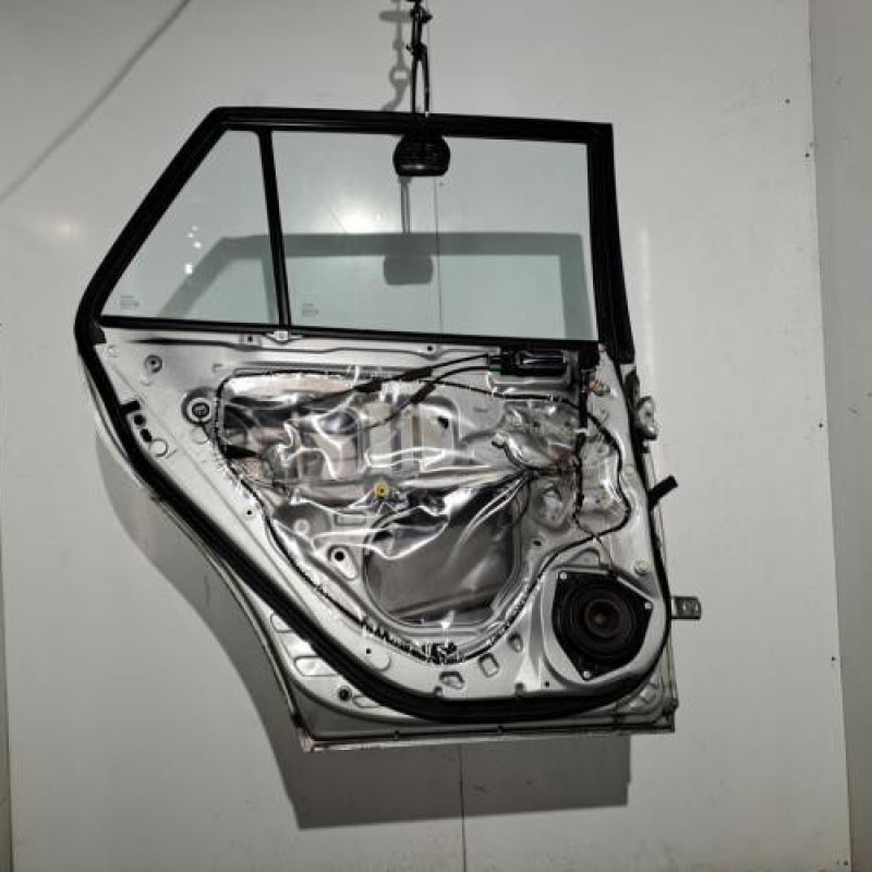Porte arriere gauche TOYOTA AVENSIS 2