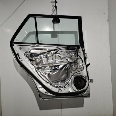 Porte arriere gauche TOYOTA AVENSIS 2 Photo n°1