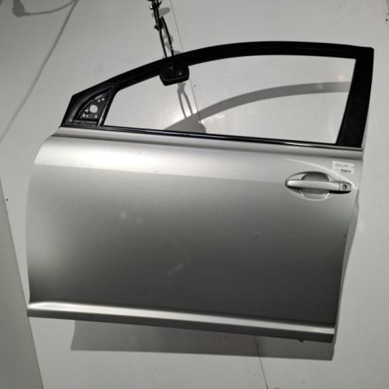 Porte avant gauche TOYOTA AVENSIS 2