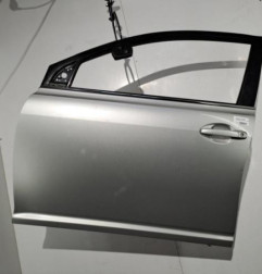 Porte avant gauche TOYOTA AVENSIS 2