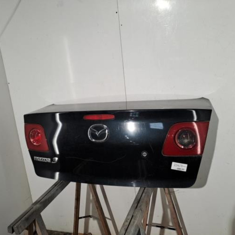 Malle/Hayon arriere MAZDA 3 1