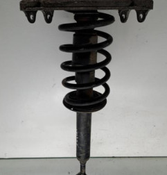 Amortisseur avant droit VOLKSWAGEN PASSAT 4 Photo n°3