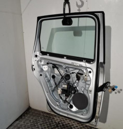 Porte arriere gauche VOLKSWAGEN POLO 4 Photo n°1