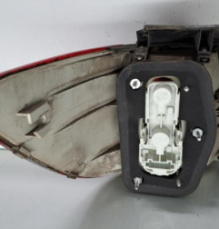 Feu arriere principal droit (feux) MERCEDES CLASSE B 245 Photo n°3