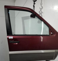 Porte avant droit NISSAN TERRANO 2 Photo n°1