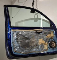 Porte avant gauche NISSAN MICRA 3 Photo n°3