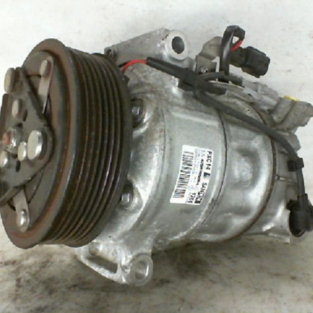 Compresseur clim RENAULT SCENIC 4 Photo n°1