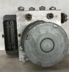 Bloc ABS (freins anti-blocage) CITROEN C3 3 Photo n°1