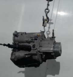 Boite de vitesses PEUGEOT 406 Photo n°1