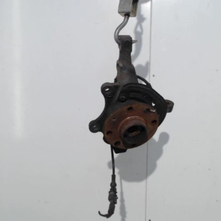 Fusee avant gauche OPEL CORSA C Photo n°1