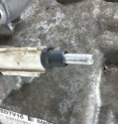 Compresseur clim DACIA LOGAN 1 Photo n°3