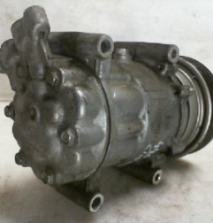 Compresseur clim RENAULT CLIO 3