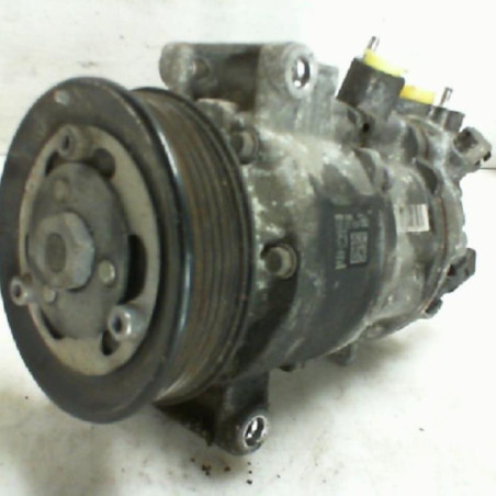 Compresseur clim VOLKSWAGEN GOLF 7 Photo n°1