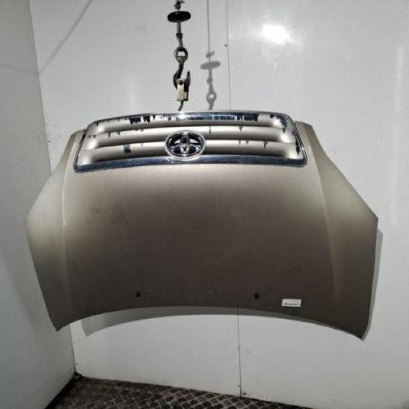 Capot TOYOTA AVENSIS VERSO